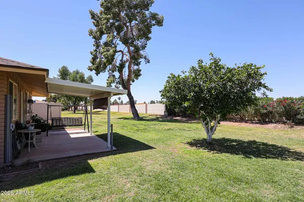 Property Slideshow image 2 of 26 | 19022 n lakeforest dr, Sun City, AZ, 85373