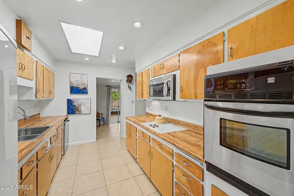 Property Slideshow image 3 of 31 | 10327 w el rancho dr, Sun City, AZ, 85351