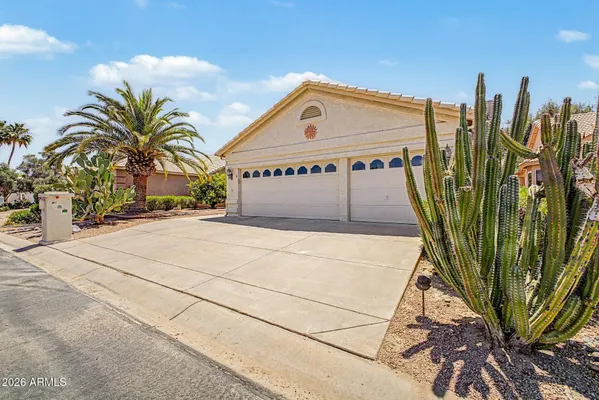 Property Slideshow image 2 of 72 | 9525 e champagne dr, Sun Lakes, AZ, 85248