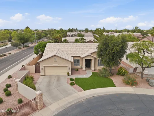 Property Slideshow image 2 of 50 | 1012 e winged foot dr, Chandler, AZ, 85249