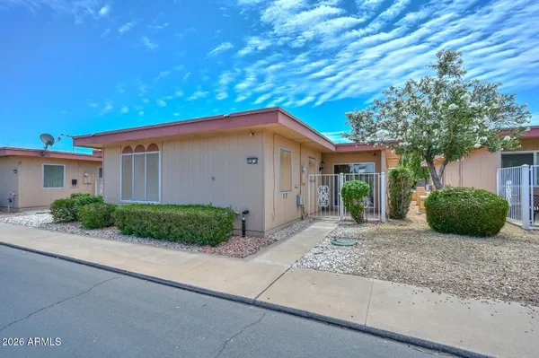 Property Slideshow image 2 of 41 | 13208 n 98th ave q, Sun City, AZ, 85351