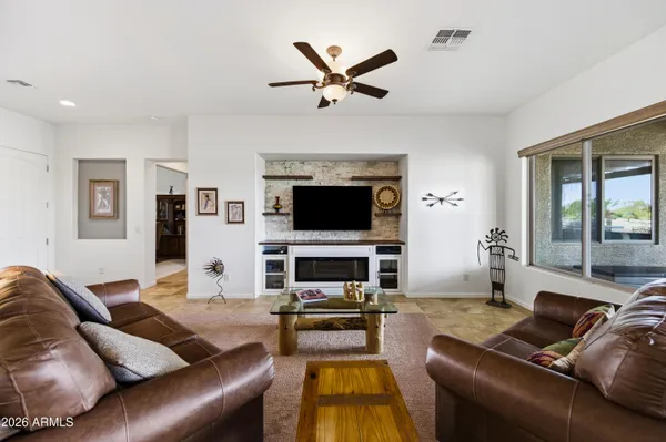Property Slideshow image 3 of 89 | 4656 w aztec dr, Eloy, AZ, 85131