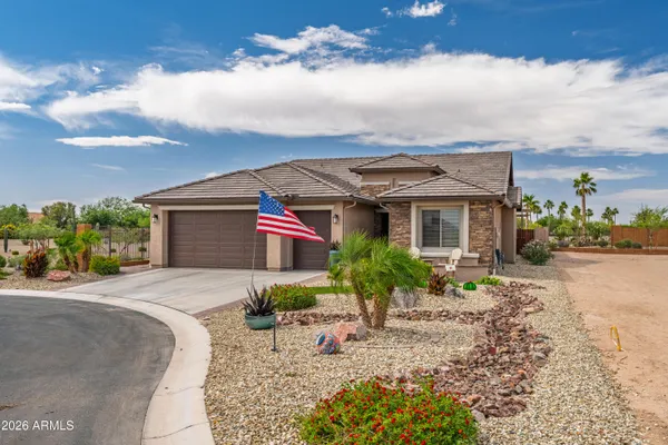 Property Slideshow image 2 of 77 | 4318 w acacia dr, Eloy, AZ, 85131