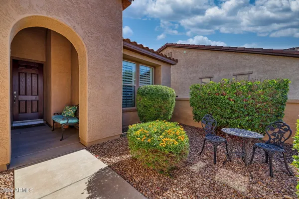 Property Slideshow image 3 of 82 | 12423 w hedge hog pl, Peoria, AZ, 85383