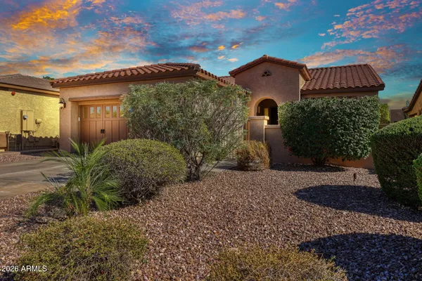 Property Slideshow image 2 of 82 | 12423 w hedge hog pl, Peoria, AZ, 85383