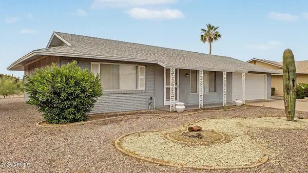 Property Slideshow image 3 of 31 | 20049 n welk dr, Sun City, AZ, 85373