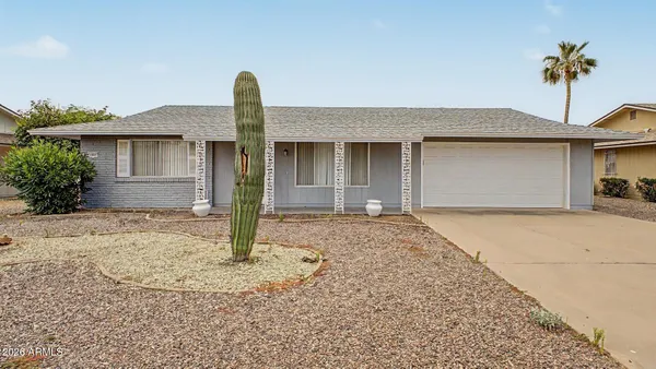 Property Slideshow image 2 of 31 | 20049 n welk dr, Sun City, AZ, 85373