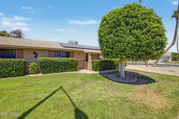 Property Slideshow image 2 of 25 | 10626 w talisman rd, Sun City, AZ, 85351