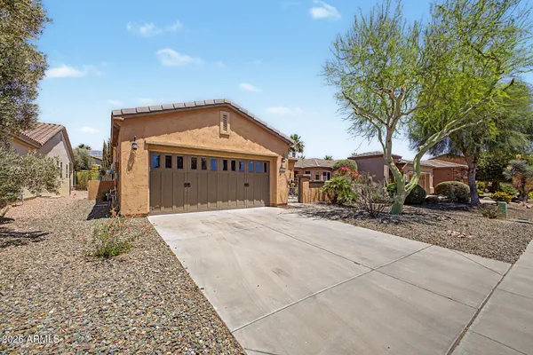 Property Slideshow image 2 of 43 | 12376 w rosewood ln, Peoria, AZ, 85383