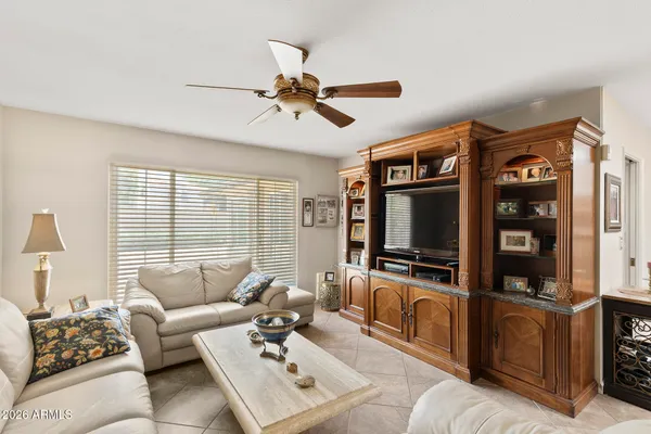 Property Slideshow image 2 of 50 | 9202 w pineridge dr, Sun City, AZ, 85351