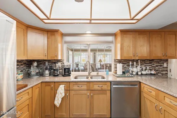 Property Slideshow image 3 of 50 | 9202 w pineridge dr, Sun City, AZ, 85351