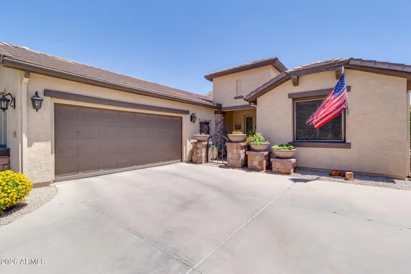 Property Slideshow image 3 of 51 | 31817 n larkspur dr, San Tan Valley, AZ, 85143