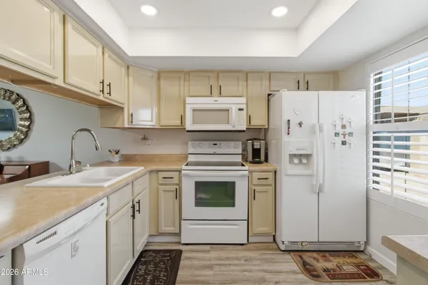 Property Slideshow image 3 of 16 | 7705 e mariposa way, Mesa, AZ, 85208