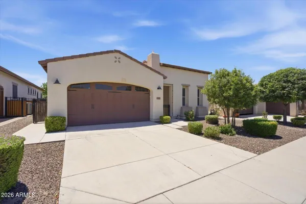 Property Slideshow image 2 of 29 | 557 e laddoos ave, San Tan Valley, AZ, 85140