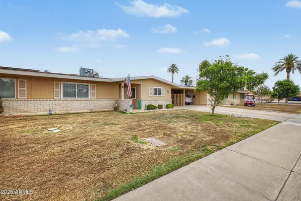 Property Slideshow image 3 of 29 | 10306 w audrey dr, Sun City, AZ, 85351