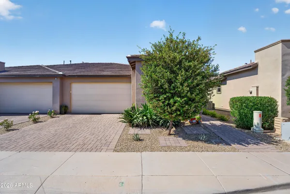 Property Slideshow image 2 of 51 | 292 e las puertas ln, Queen Creek, AZ, 85140