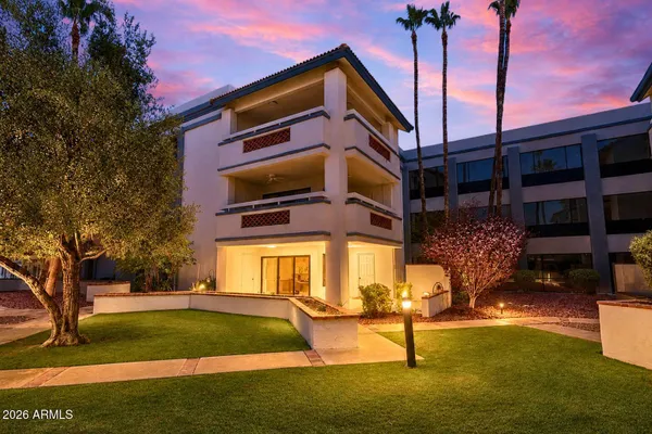 Property Slideshow image 3 of 46 | 17404 n 99th ave 138, Sun City, AZ, 85373