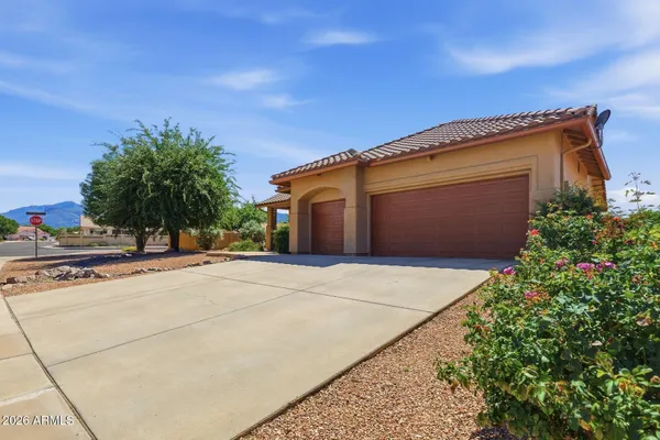 Property Slideshow image 2 of 49 | 3094 glenview dr, Sierra Vista, AZ, 85650