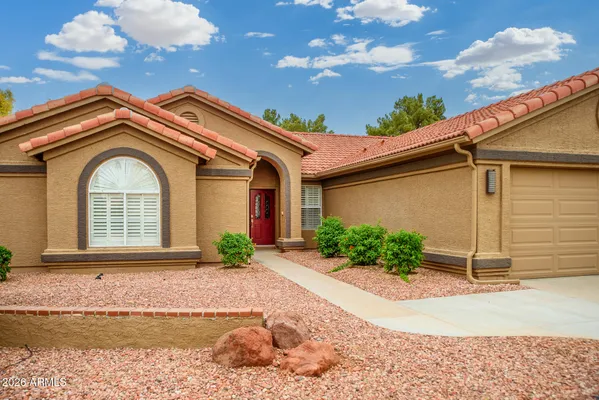 Property Slideshow image 3 of 32 | 10820 e silvertree dr, Sun Lakes, AZ, 85248