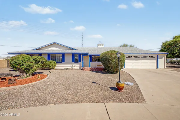 Property Slideshow image 3 of 35 | 11605 n balboa dr, Sun City, AZ, 85351