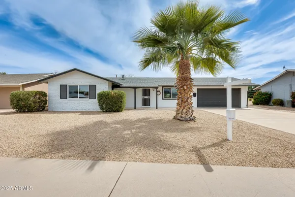 Property Slideshow image 2 of 40 | 10801 w el dorado dr, Sun City, AZ, 85351