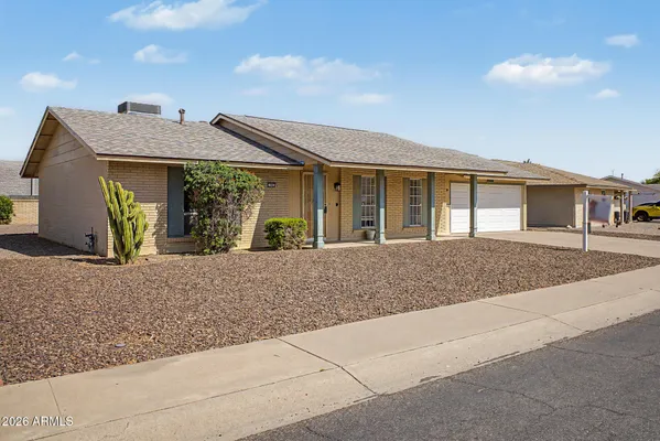 Property Slideshow image 3 of 30 | 10803 w camelot cir, Sun City, AZ, 85351
