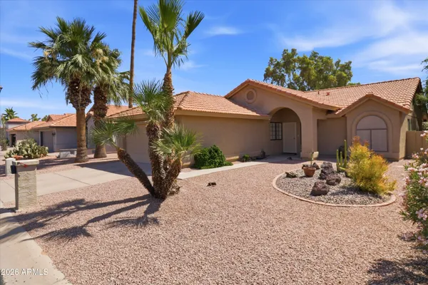 Property Slideshow image 3 of 45 | 25625 s flame tree dr, Sun Lakes, AZ, 85248