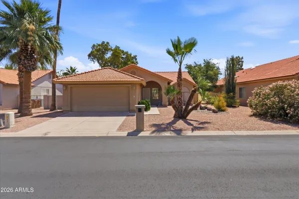 Property Slideshow image 2 of 45 | 25625 s flame tree dr, Sun Lakes, AZ, 85248