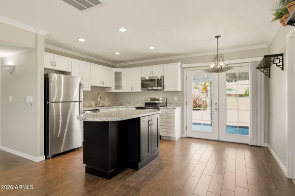Property Slideshow image 3 of 23 | 2310 e betty elyse ln, Phoenix, AZ, 85022