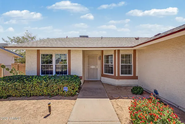 Property Slideshow image 3 of 41 | 4649 e cheyenne dr, Phoenix, AZ, 85044