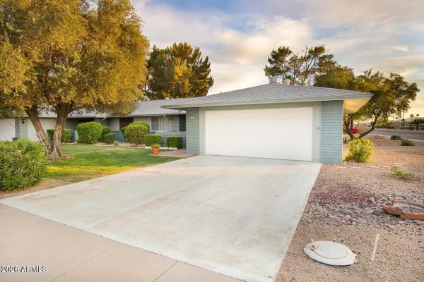 Property Slideshow image 2 of 27 | 12739 w prospect dr, Sun City West, AZ, 85375