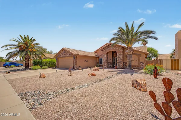 Property Slideshow image 3 of 63 | 9117 w tonto ln, Peoria, AZ, 85382