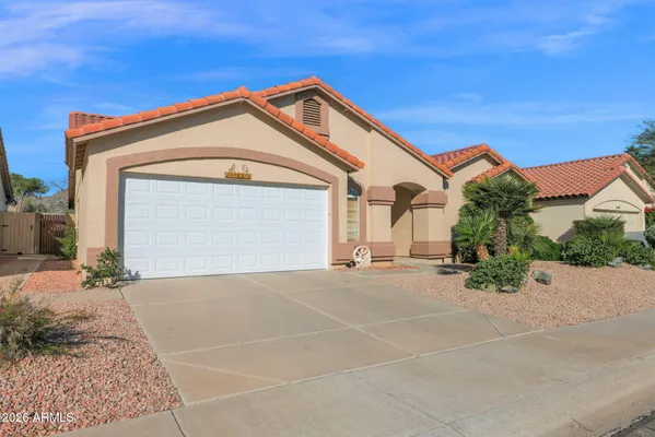 Property Slideshow image 3 of 48 | 11420 s 44th st, Phoenix, AZ, 85044