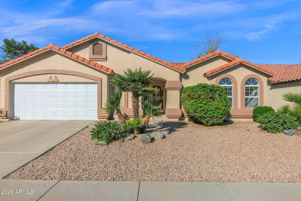 Property Slideshow image 2 of 48 | 11420 s 44th st, Phoenix, AZ, 85044