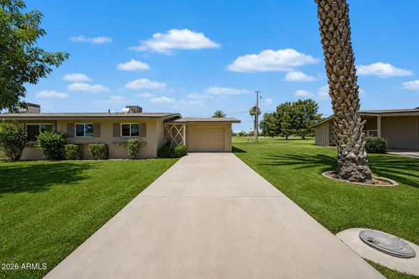 Property Slideshow image 2 of 31 | 11016 n coggins dr, Sun City, AZ, 85351