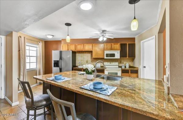 Property Slideshow image 3 of 15 | 17264 n 105th ave, Sun City, AZ, 85373