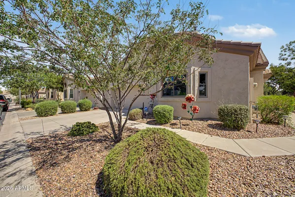 Property Slideshow image 2 of 33 | 1569 e melrose dr, Casa Grande, AZ, 85122
