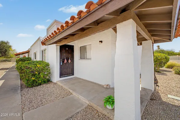 Property Slideshow image 3 of 29 | 2021 e tierra buena ln 1, Phoenix, AZ, 85022