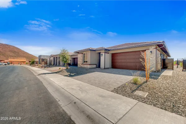 Property Slideshow image 3 of 37 | 33448 n chevelon dr, Peoria, AZ, 85383