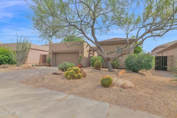 Property Slideshow image 3 of 48 | 6781 e whispering mesquite trl, Scottsdale, AZ, 85266
