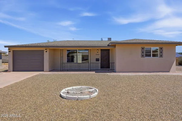 Property Slideshow image 3 of 37 | 5446 e dallas st, Mesa, AZ, 85205