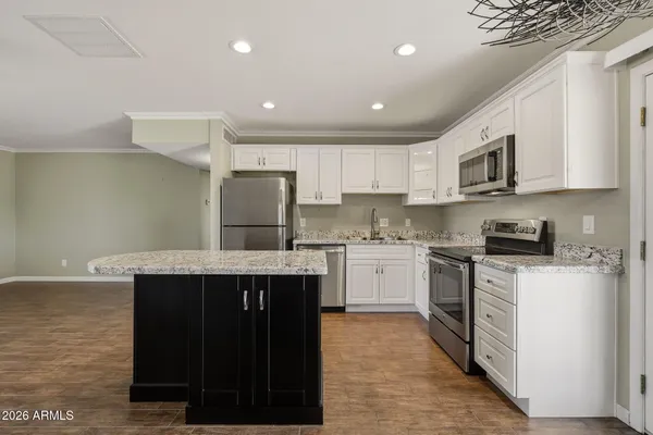 Property Slideshow image 2 of 19 | 2310 e betty elyse ln, Phoenix, AZ, 85022