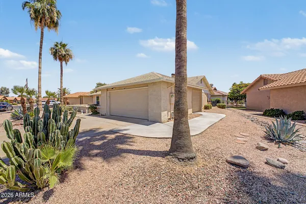 Property Slideshow image 2 of 27 | 1996 leisure world -- --, Mesa, AZ, 85206