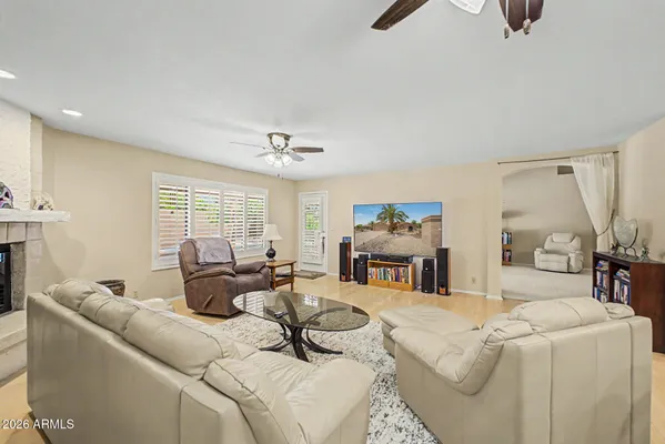 Property Slideshow image 3 of 42 | 9146 w oraibi dr, Peoria, AZ, 85382