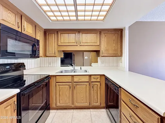 Property Slideshow image 2 of 20 | 10330 w thunderbird blvd a304, Sun City, AZ, 85351