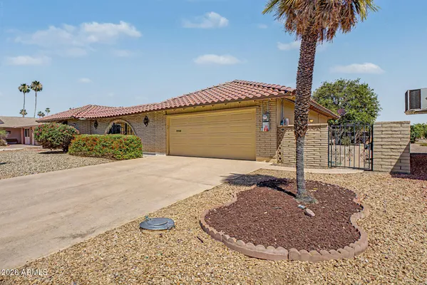 Property Slideshow image 2 of 41 | 10357 w cameo dr, Sun City, AZ, 85351