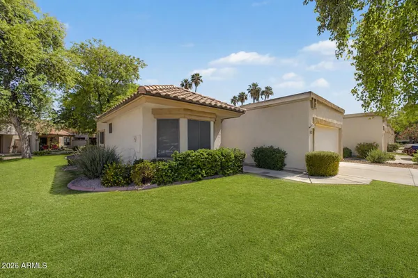 Property Slideshow image 2 of 30 | 9126 w wescott dr, Peoria, AZ, 85382