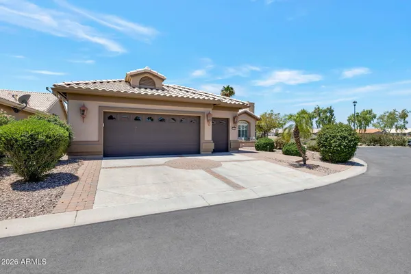 Property Slideshow image 3 of 40 | 15047 w fairmount ave, Goodyear, AZ, 85395