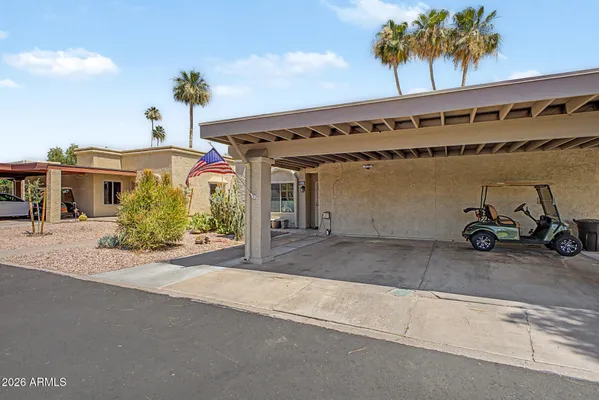 Property Slideshow image 3 of 47 | 605 s desert flower dr, Mesa, AZ, 85208