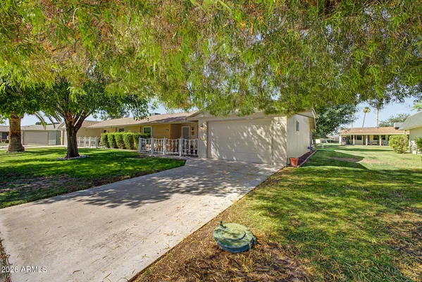 Property Slideshow image 3 of 38 | 10206 w forrester dr, Sun City, AZ, 85351